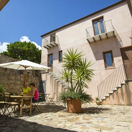 Palamara 1868 Maison d'hôtes Cefalù
